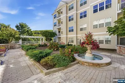 5108 Sanctuary Boulevard 5108 #5108, Riverdale, NJ 07457 - Photo 21