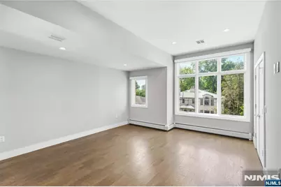 227 McElroy Avenue, Fort Lee, NJ 07024 - Photo 21