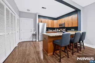 2408 Windsor Park Ct, Englewood, NJ 07631 - Photo 5