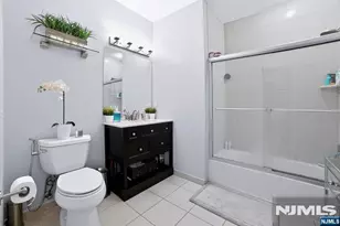 2408 Windsor Park Ct, Englewood, NJ 07631 - Photo 9