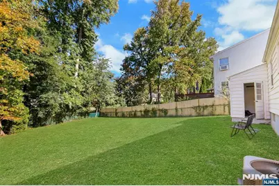 107 Dudley Drive, Bergenfield, NJ 07621 - Photo 23