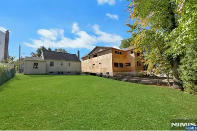 107 Dudley Drive, Bergenfield, NJ 07621 - Photo 25