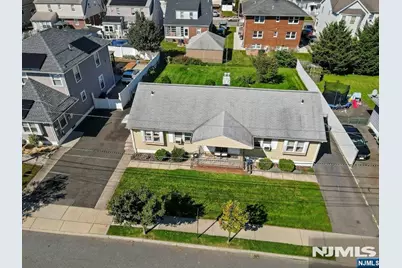 35 Grant Street, East Rutherford, NJ 07073 - Photo 29