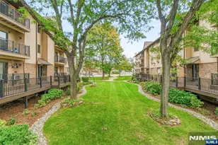 651 Riverside B15, Lyndhurst Township, NJ 07071 - Photo 39