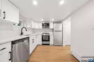 46 Chamberlain Ave, Little Ferry, NJ 07643 - Photo 25