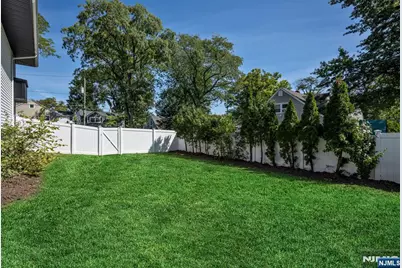 858 Barbara Drive, Teaneck Township, NJ 07666 - Photo 33