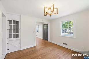694 Northumberland Rd, Teaneck Township, NJ 07666 - Photo 9