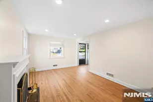 694 Northumberland Rd, Teaneck Township, NJ 07666 - Photo 5