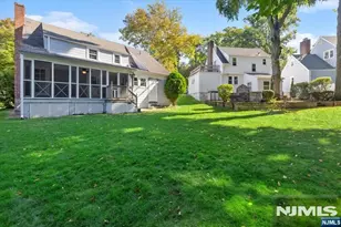 694 Northumberland Rd, Teaneck Township, NJ 07666 - Photo 29