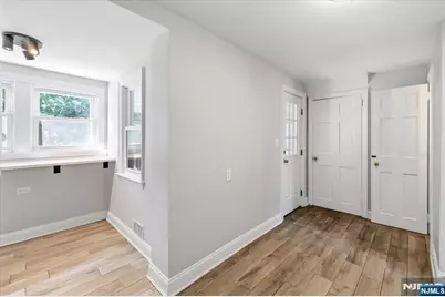 694 Northumberland Road, Teaneck Township, NJ 07666 - Photo 15