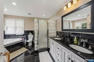 664 Ten Eyck Ave, Lyndhurst Township, NJ 07071 - Photo 9