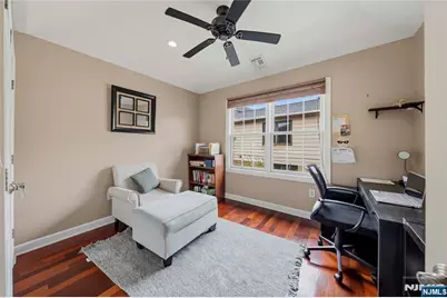 664 Teneyck Avenue, Lyndhurst Township, NJ 07071 - Photo 15
