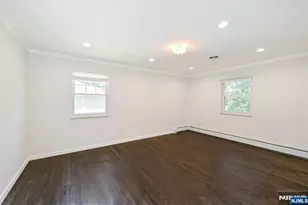 39 Hickory St, Englewood Cliffs, NJ 07632 - Photo 15