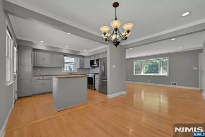 430 Bender Avenue, Roselle Park, NJ 07204 - Photo 11
