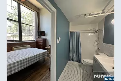 366-382 Trenton Avenue 2A #2A, Paterson, NJ 07503 - Photo 7