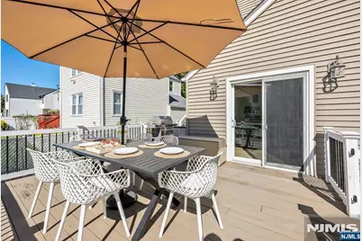 380 E Midland Avenue, Paramus, NJ 07652 - Photo 33
