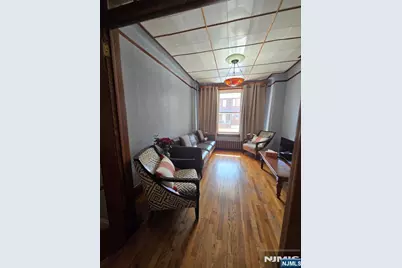 32 64th Street, West New York, NJ 07093 - Photo 5