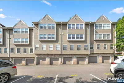 531 Windsor Drive, Palisades Park, NJ 07650 - Photo 3