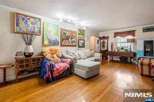 81 Grayson Pl, Teaneck Township, NJ 07666 - Photo 5