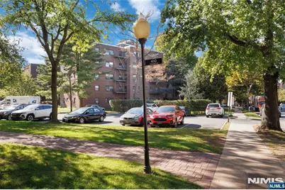 410 Fairview Avenue 4J #4J, Fort Lee, NJ 07024 - Photo 23