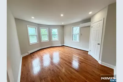 35 Claremont Avenue 2 #2, Montclair, NJ 07042 - Photo 9