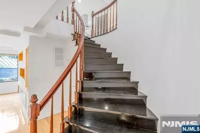 251 Bellemeade Avenue, Fort Lee, NJ 07024 - Photo 29