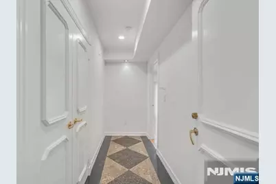 251 Bellemeade Avenue, Fort Lee, NJ 07024 - Photo 5