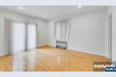 251 Bellemeade Avenue, Fort Lee, NJ 07024 - Photo 35