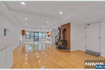 251 Bellemeade Avenue, Fort Lee, NJ 07024 - Photo 33