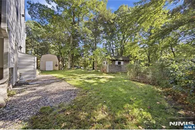 27 Hewitt Road, West Milford, NJ 07421 - Photo 35