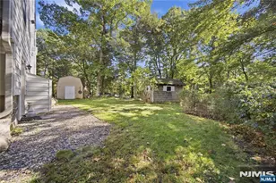 27 Hewitt Rd, West Milford, NJ 07421 - Photo 35