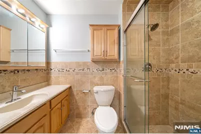 216A Washington Avenue, Fort Lee, NJ 07024 - Photo 13