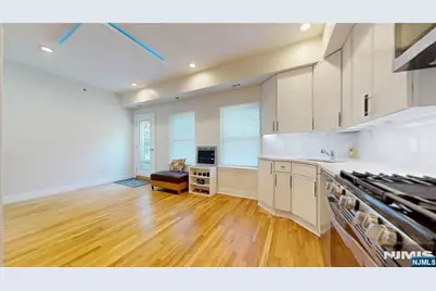 673 Bergen Avenue 2D #2D, Jersey City, NJ 07304 - Photo 31