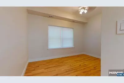 673 Bergen Avenue 2D #2D, Jersey City, NJ 07304 - Photo 25