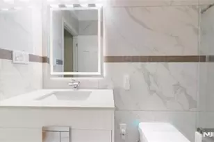 673 Bergen Ave 2D, Jersey City, NJ 07304 - Photo 23