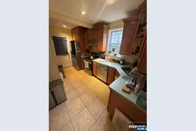 86 Copley Avenue, Teaneck Township, NJ 07666 - Photo 3