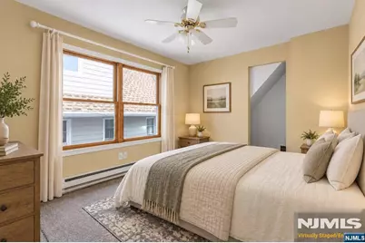 340 Roosevelt Avenue, Hasbrouck Heights, NJ 07604 - Photo 19