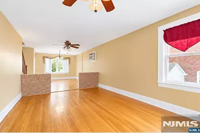 340 Roosevelt Avenue, Hasbrouck Heights, NJ 07604 - Photo 17