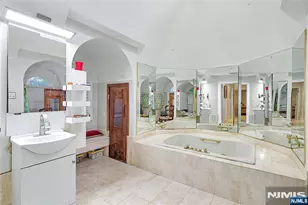 9 Cameron Rd, Saddle River, NJ 07458 - Photo 27
