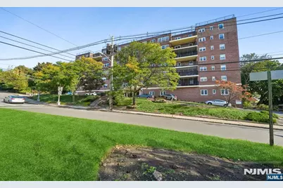 415 Claremont Avenue 1G #1G, Montclair, NJ 07042 - Photo 1