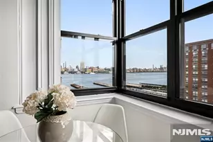 2 Constitution Ct 1008, Hoboken, NJ 07030 - Photo 5