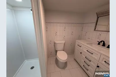 310 Passaic Avenue, Carlstadt, NJ 07072 - Photo 15