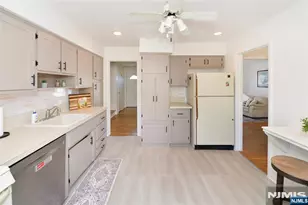 16-35 Raymond St, Fair Lawn, NJ 07410 - Photo 7
