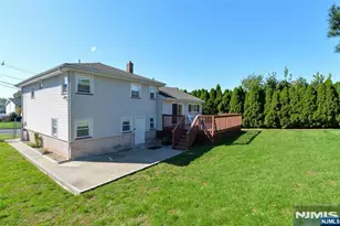 16-35 Raymond St, Fair Lawn, NJ 07410 - Photo 23