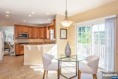 59 Quarry Drive 4206 #4206, Woodland Park, NJ 07424 - Photo 5