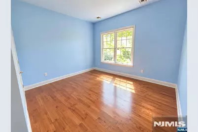 2113 Windsor Park Court 75 #75, Englewood, NJ 07631 - Photo 11