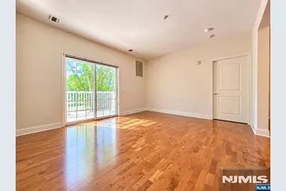 2113 Windsor Park Court 75 #75, Englewood, NJ 07631 - Photo 1
