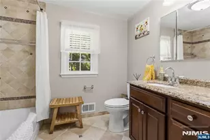 27 Salem Dr, Hanover Township, NJ 07981 - Photo 13