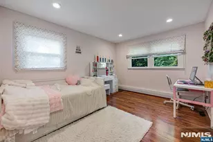 29 Carol Ct, Glen Rock, NJ 07452 - Photo 17
