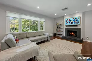 29 Carol Ct, Glen Rock, NJ 07452 - Photo 5
